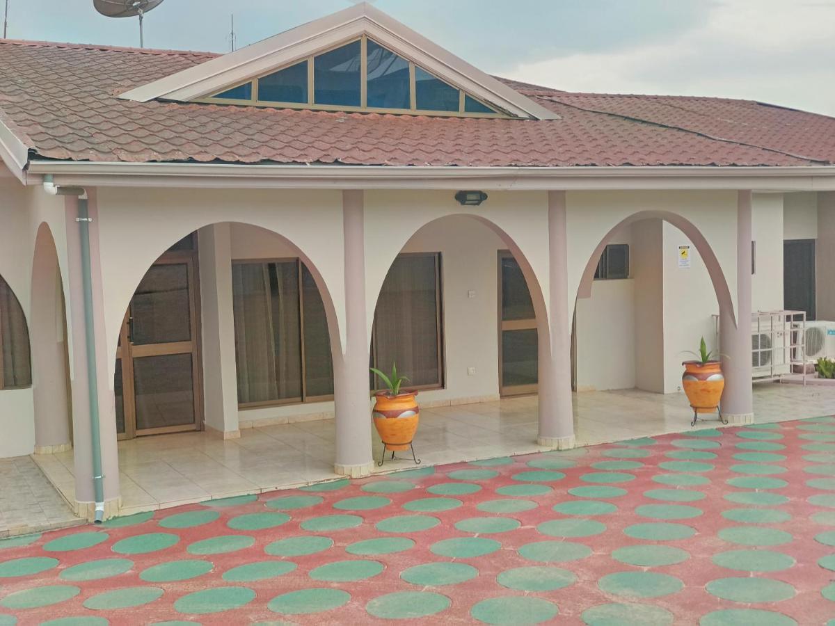 Prestige Guesthouse ,Ksi Κούμασι Εξωτερικό φωτογραφία