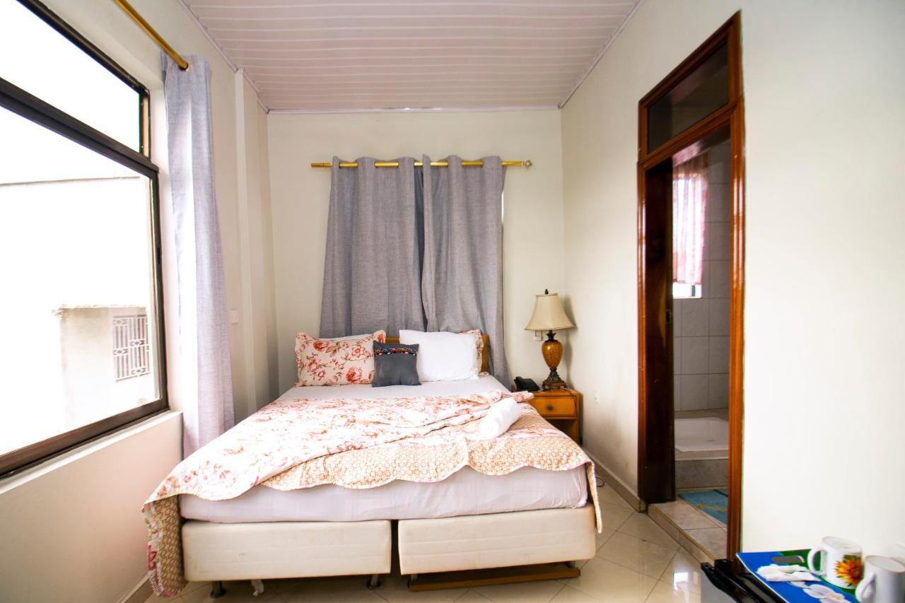 Prestige Guesthouse ,Ksi Κούμασι Εξωτερικό φωτογραφία