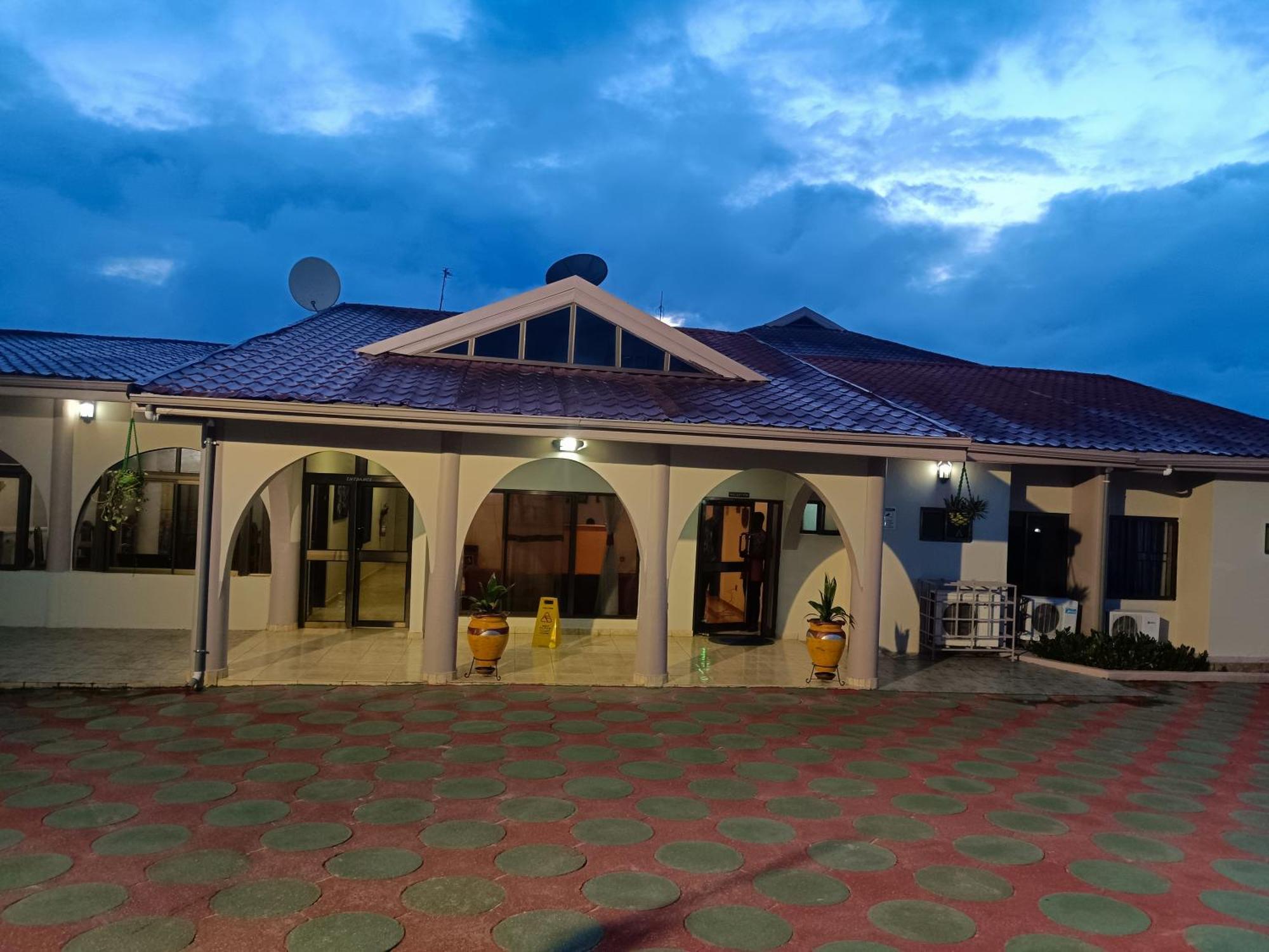 Prestige Guesthouse ,Ksi Κούμασι Εξωτερικό φωτογραφία