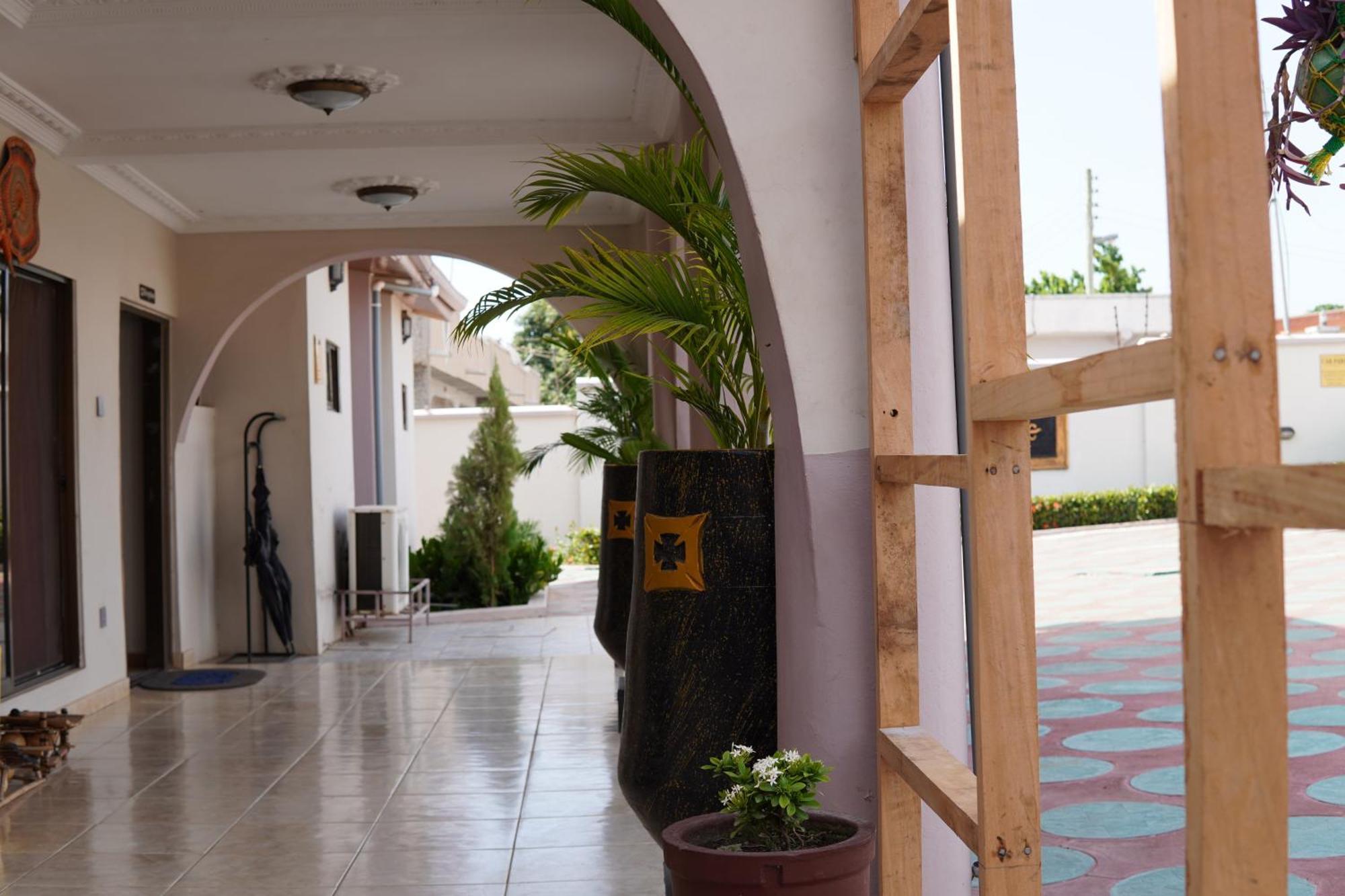 Prestige Guesthouse ,Ksi Κούμασι Εξωτερικό φωτογραφία