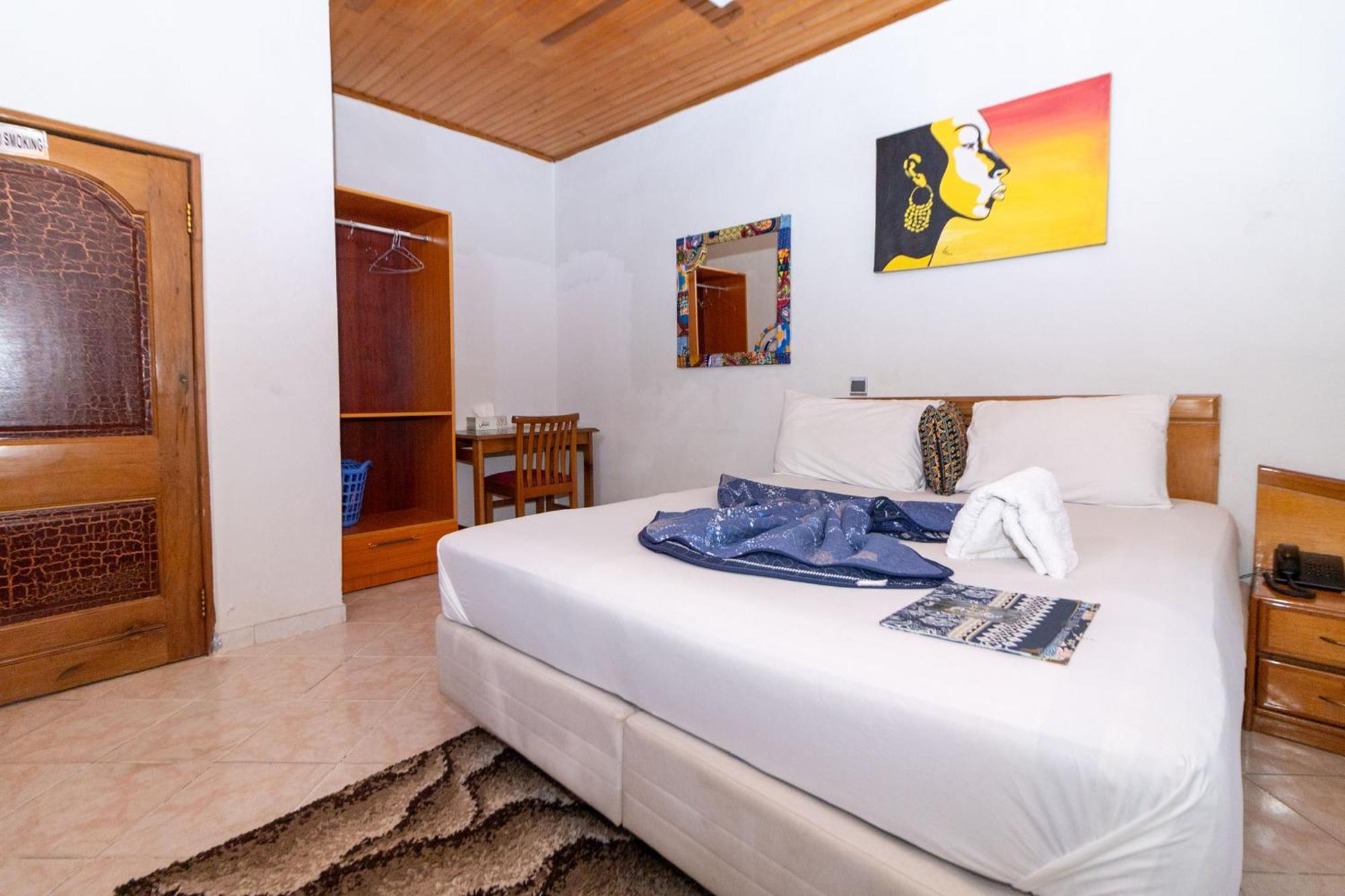 Prestige Guesthouse ,Ksi Κούμασι Εξωτερικό φωτογραφία
